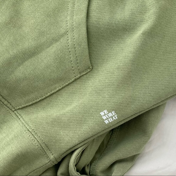 NWT WeWoreWhat sage green oversized hoodie - Picture 3 of 5